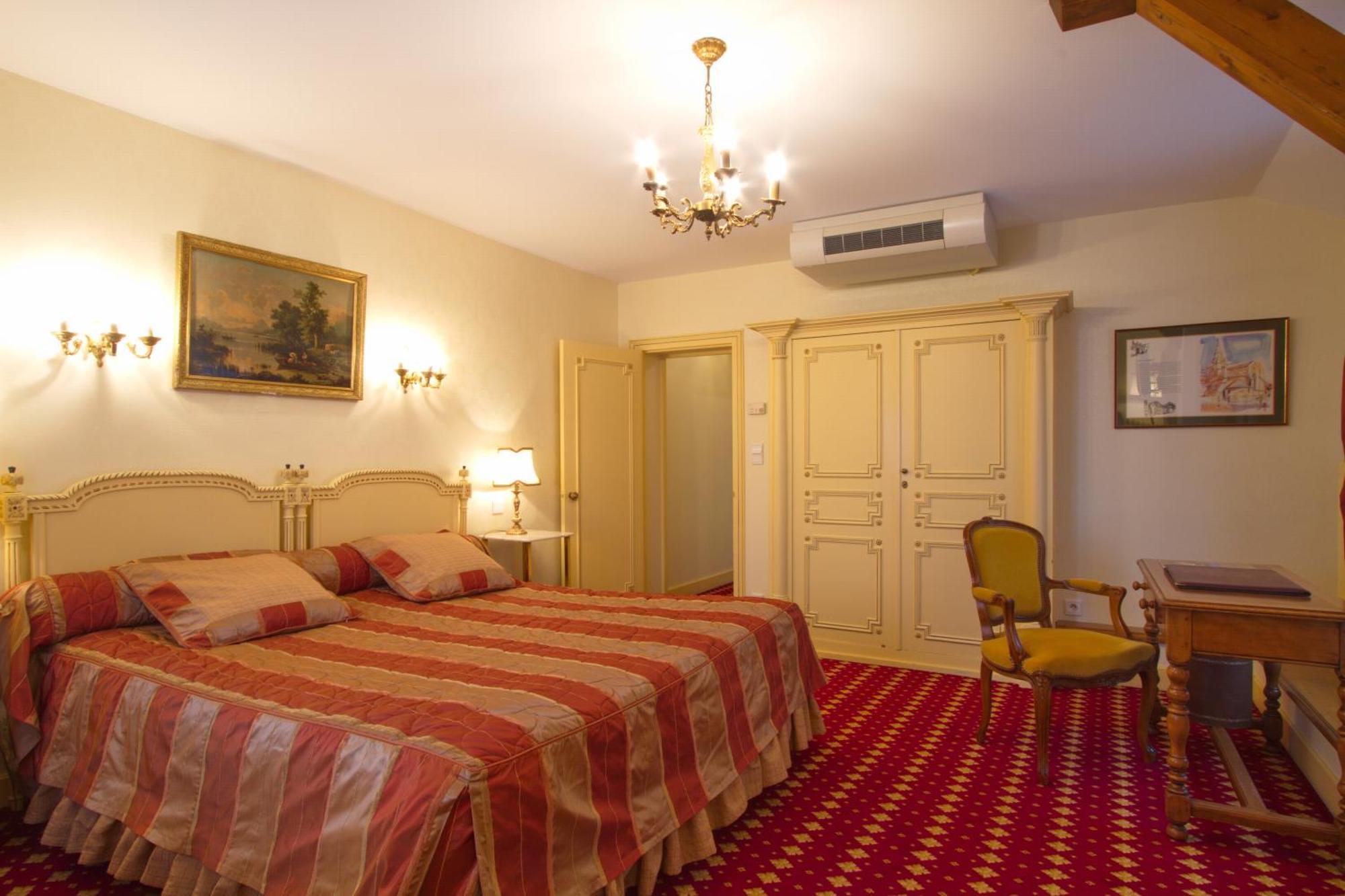 Le Cep & Hotel Beaune (Cote d'Or)